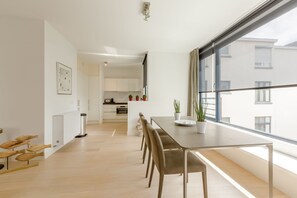 Apartamento (5th floor) | Servicio de comidas en la habitación