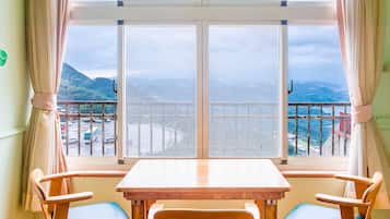 Quarto quádruplo, vista para o oceano | Wi-Fi de cortesia, roupa de cama