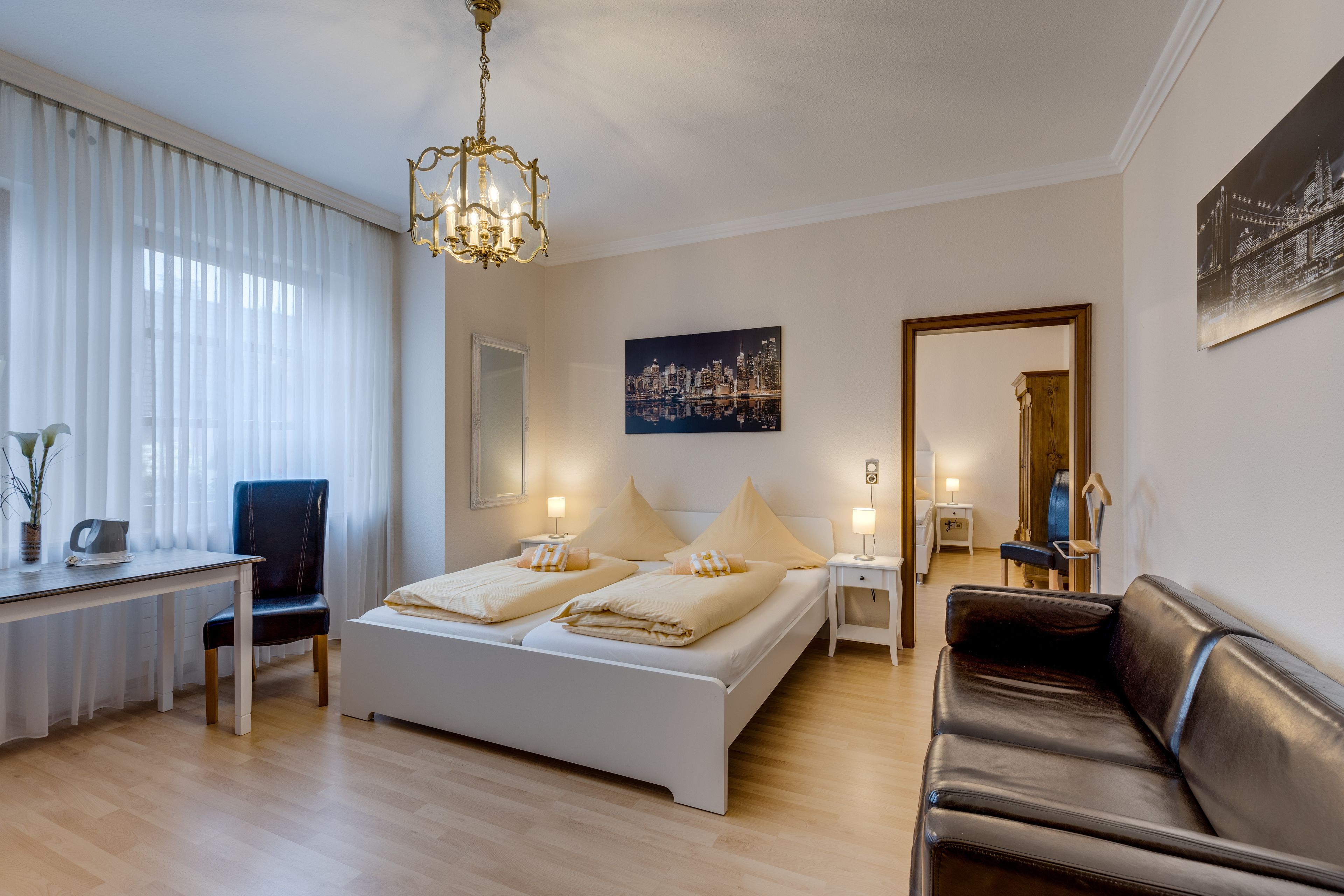 comfort suite | hypo-allergenic bedding, minibar, in-room safe, desk