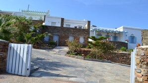 Unclassified image, 2 of 26, button - Villa Ioanna Green-grey- Vacation Houses for rent close to the beach (Exomvourga)