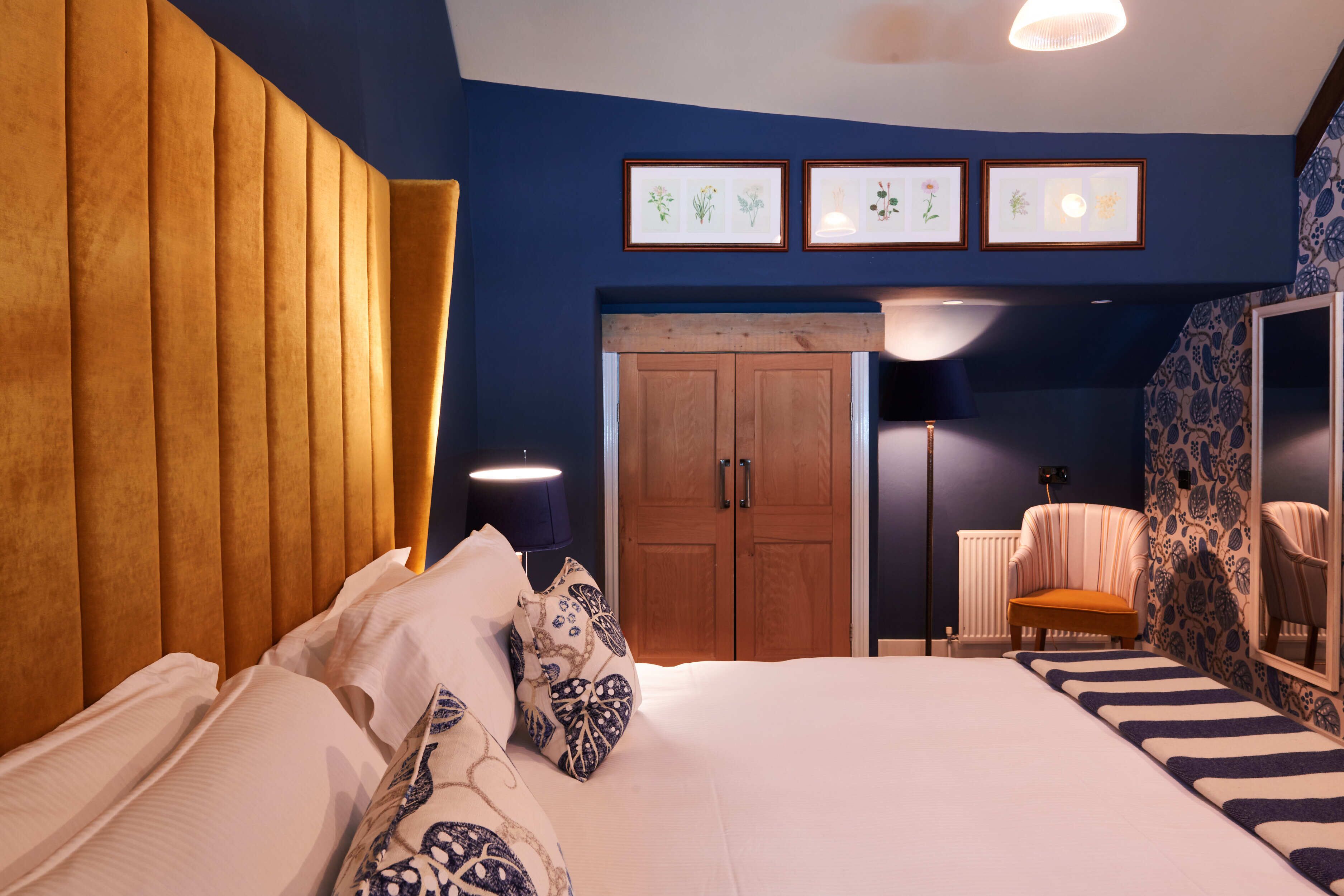 superior double room | premium bedding, desk, blackout curtains, iron/ironing board