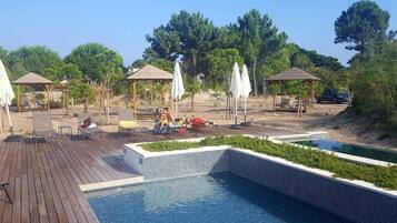 Indoor pool, outdoor pool