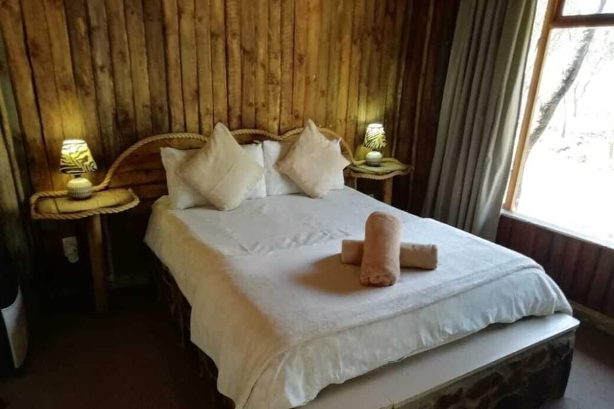 1 bedroom, individually decorated, individually furnished, bed sheets
