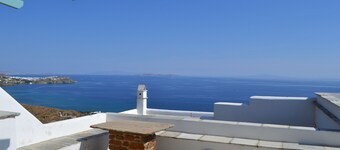 Villa Ioanna Blue- Vacation Houses for rent 300 metres by the sea