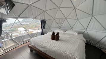 Superior Tent, 1 Bedroom | Free WiFi