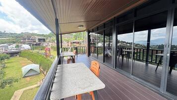 Superior-Zelt, 1 Schlafzimmer | Terrasse/Patio