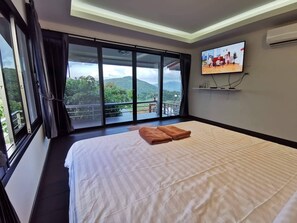 Timber House | Free WiFi - Mon Ing Dao (Mae Rim)