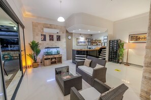 로비 좌석 공간