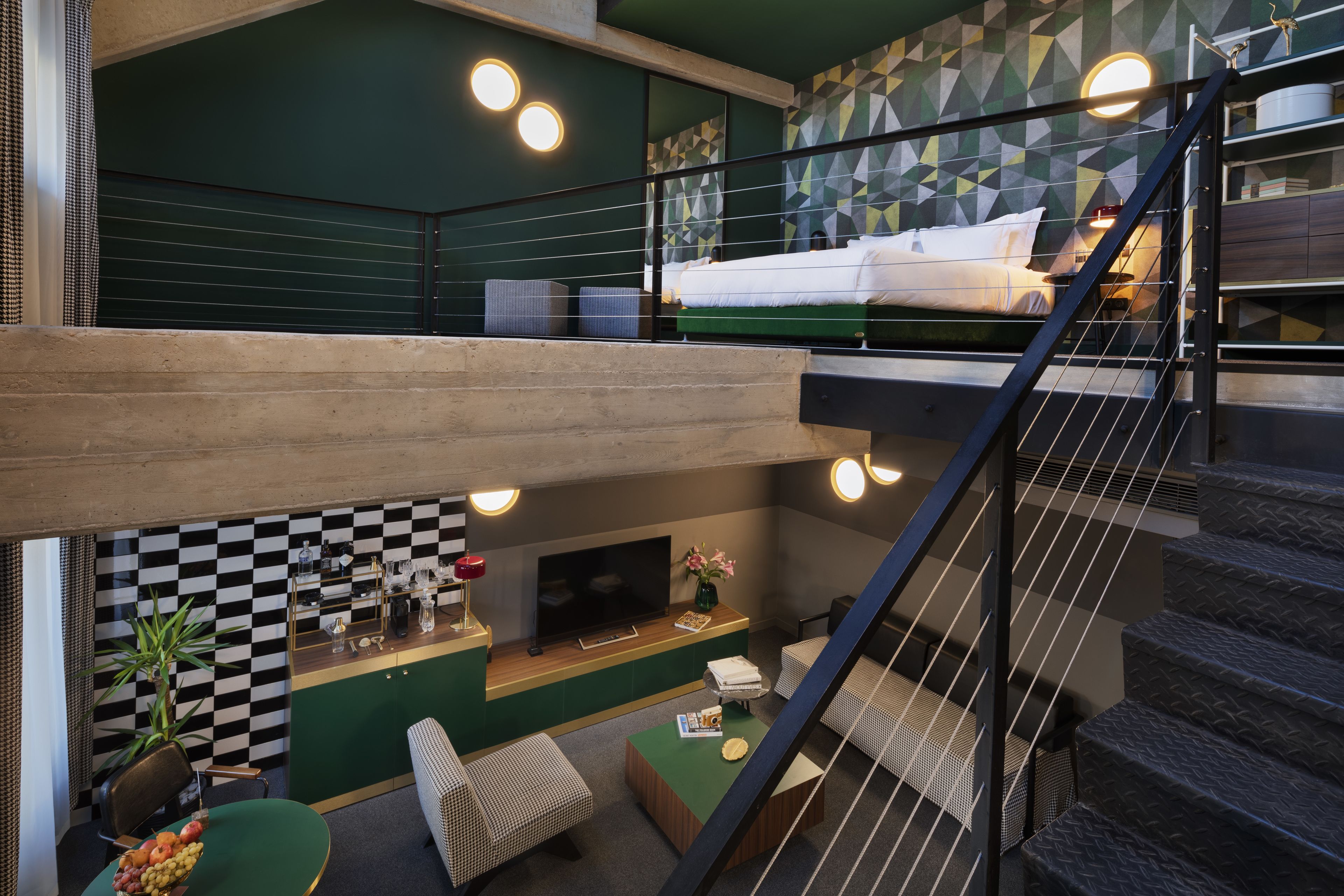 executive room, 1 bedroom | 1 bedroom, hypo-allergenic bedding, minibar, in-room safe