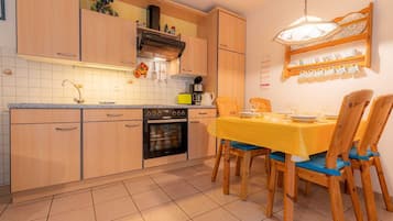 Fridge, oven