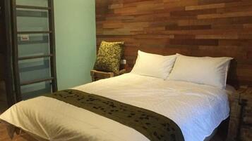 Desk, blackout drapes, WiFi (free), bed sheets