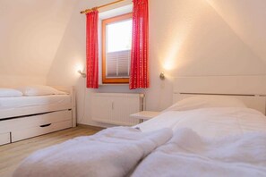 2 soverom, reiseseng for barn, wi-fi og sengetøy