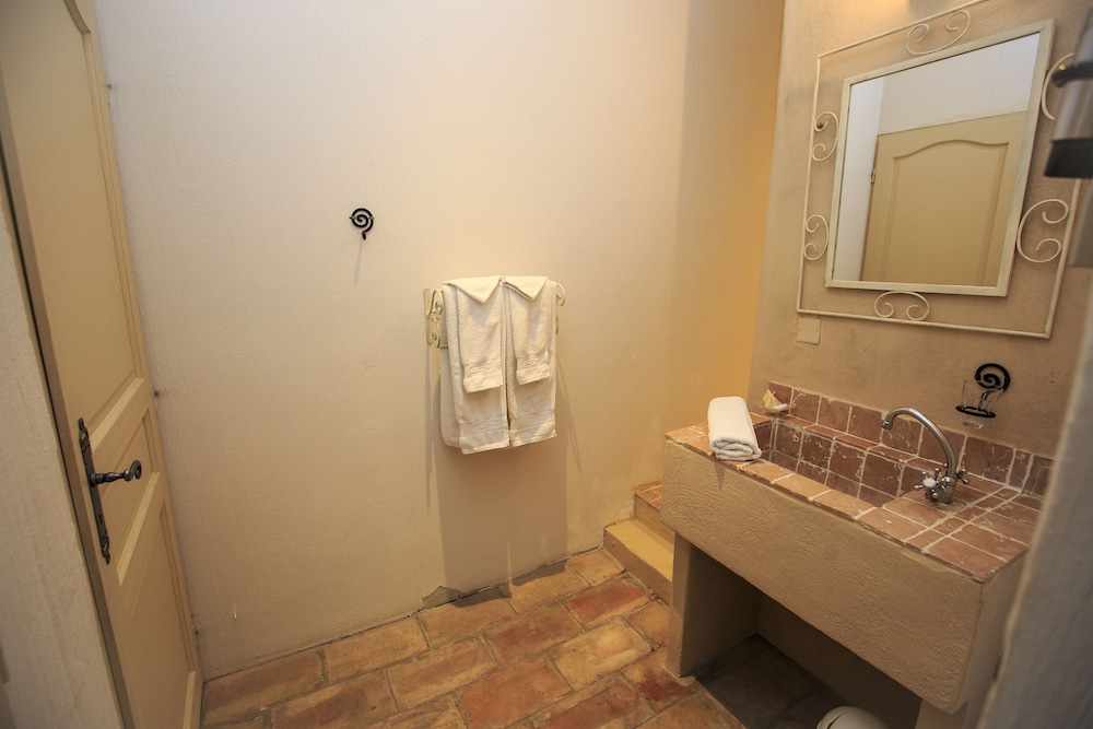 Hotel Area Des Escaunes by null