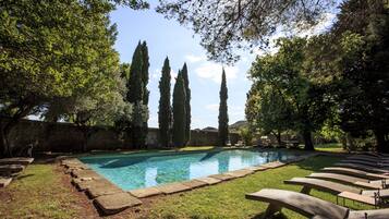 Seasonal outdoor pool