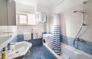 Bathtub