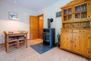 Unclassified image, 3 of 20, button