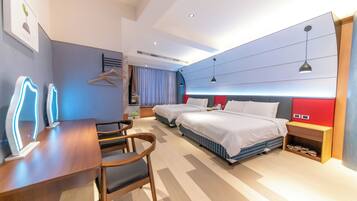 1 bedroom, blackout curtains, soundproofing, free WiFi