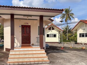 Standard Room, 1 King Bed | Terrace/patio - Chumphon Park Resort (Chumphon)