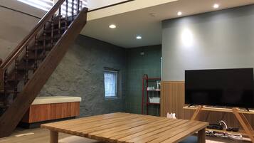 Habitación doble clásica, 1 cama matrimonial, para no fumadores | Cortinas blackout, camas extra y wifi gratis