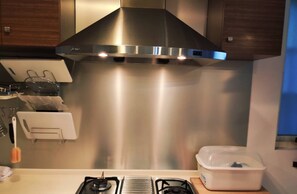 Biệt thự dành cho gia đình | Bếp riêng | Tủ lạnh, ấm điện 