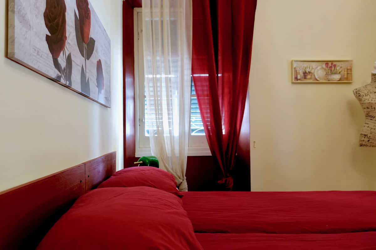 Camas plegables/adicionales, wifi gratis y ropa de cama 