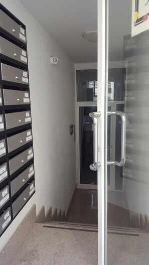 Interior detail - Ta Nina (Msida)