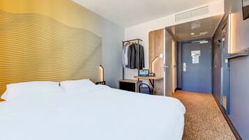 Premium bedding, desk, soundproofing, iron/ironing board