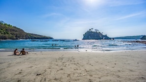 ชายหาด