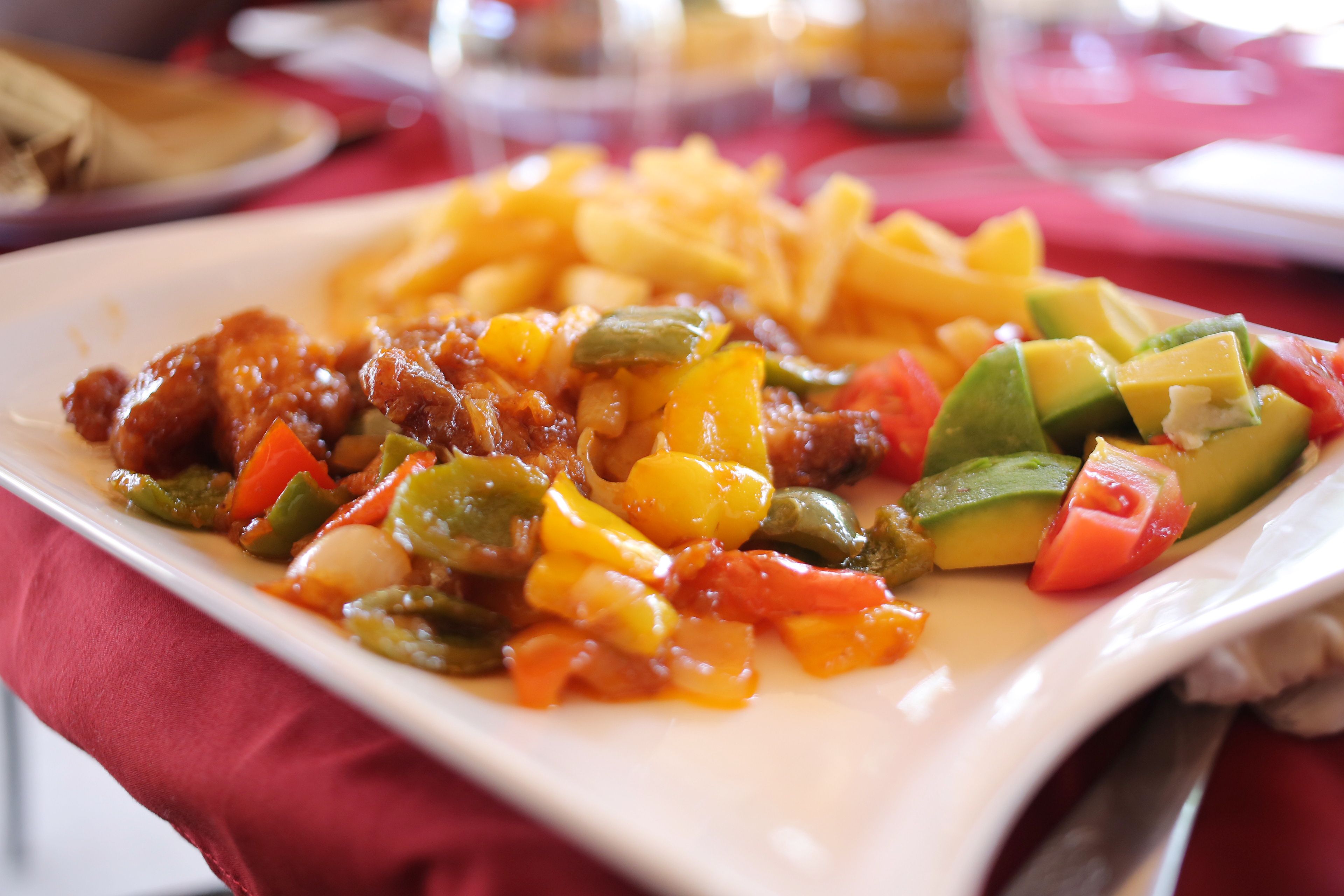 breakfast, lunch, dinner served; international cuisine