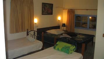 In-room safe, desk, iron/ironing board, free WiFi
