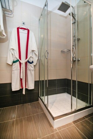Apartment, 2 Bedrooms (Harmony) | Bathroom