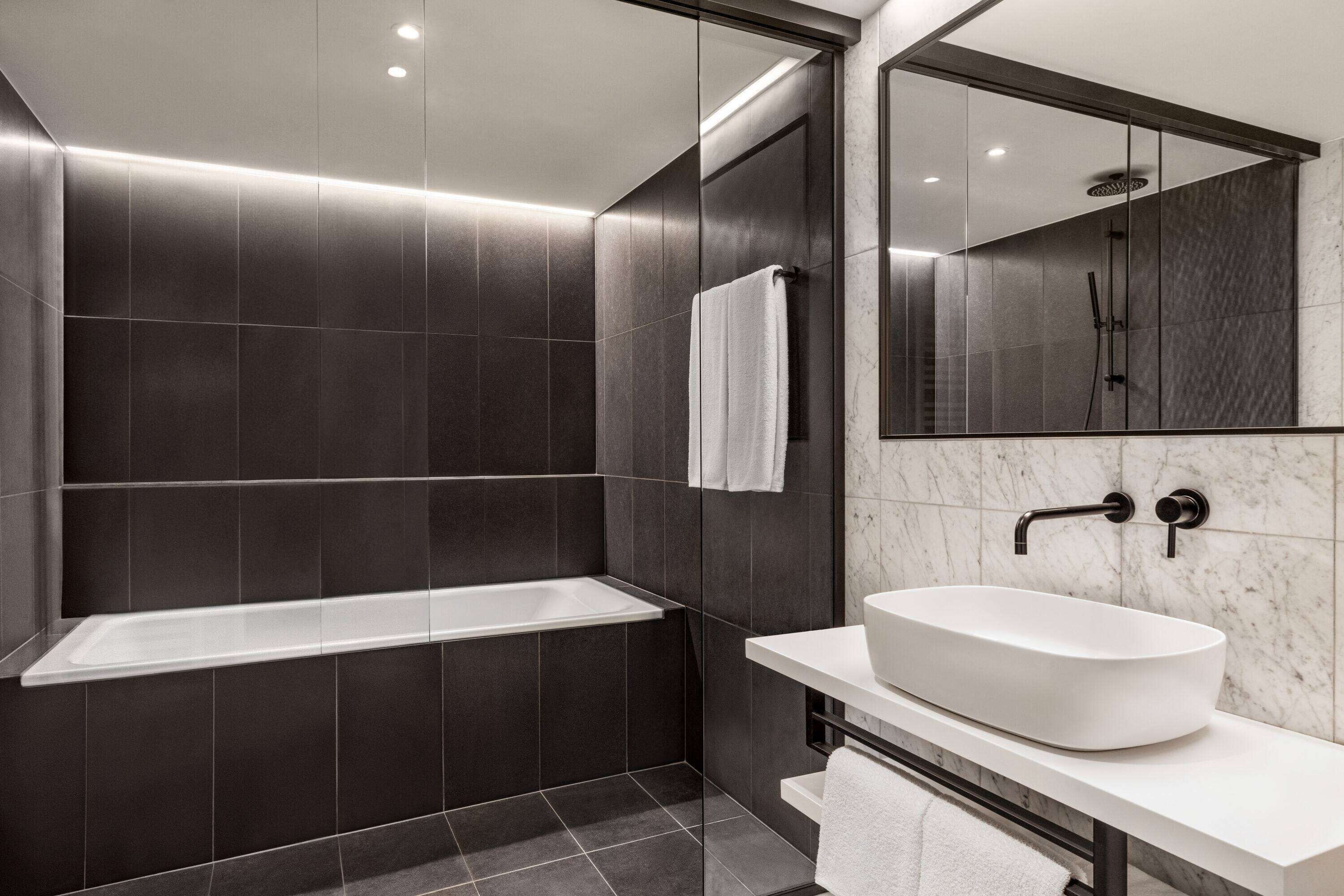 shower, rainfall showerhead, free toiletries, hair dryer