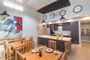 Free daily English breakfast  - The Greens Guest House (Knysna)