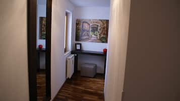 Comfort Apartment, 2 Bedrooms, Balcony | 2 bedrooms, premium bedding, soundproofing, iron/ironing board