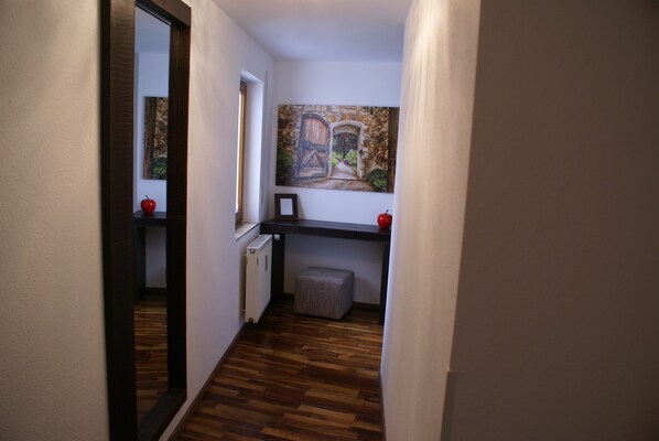 Comfort Apartment, 2 Bedrooms, Balcony | 2 bedrooms, premium bedding, soundproofing, iron/ironing board - Moor Apartment (Singen)