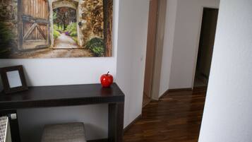 Comfort Apartment, 2 Bedrooms, Balcony | 2 bedrooms, premium bedding, soundproofing, iron/ironing board