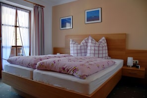 1 chambre, accĂšs Internet, draps fournis