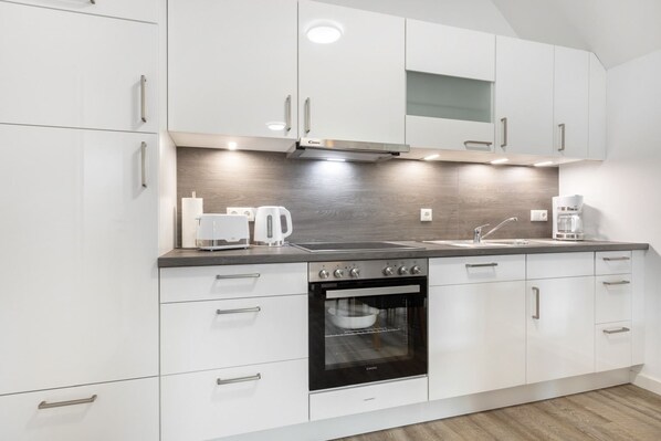 Fridge, microwave, oven, dishwasher