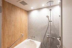 Twin Room, Non Smoking | Bathroom