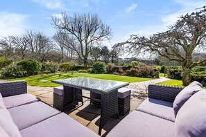 傳統平房, 2 間臥室, 花園景觀 | 私人廚房 | 電冰箱、微波爐、烤箱、爐台