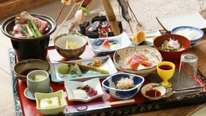 Alimentos y bebidas