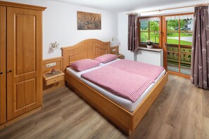 2 Schlafzimmer, Internetzugang, Bettwäsche