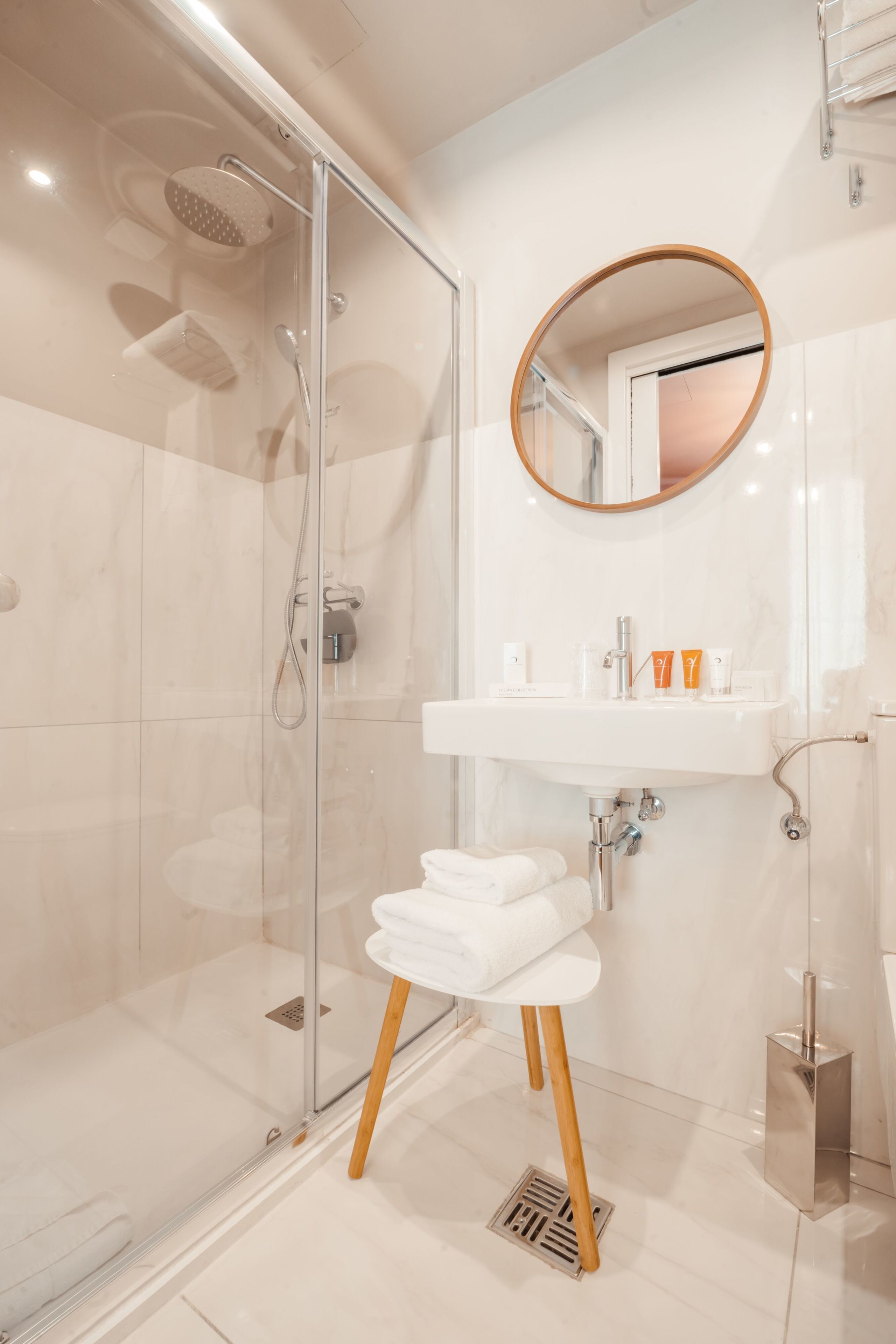 superior double room | bathroom | rainfall showerhead, free toiletries, hair dryer, slippers