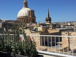 City view from property - The Barrister (Valletta)