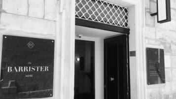 Entrée de l’hébergement