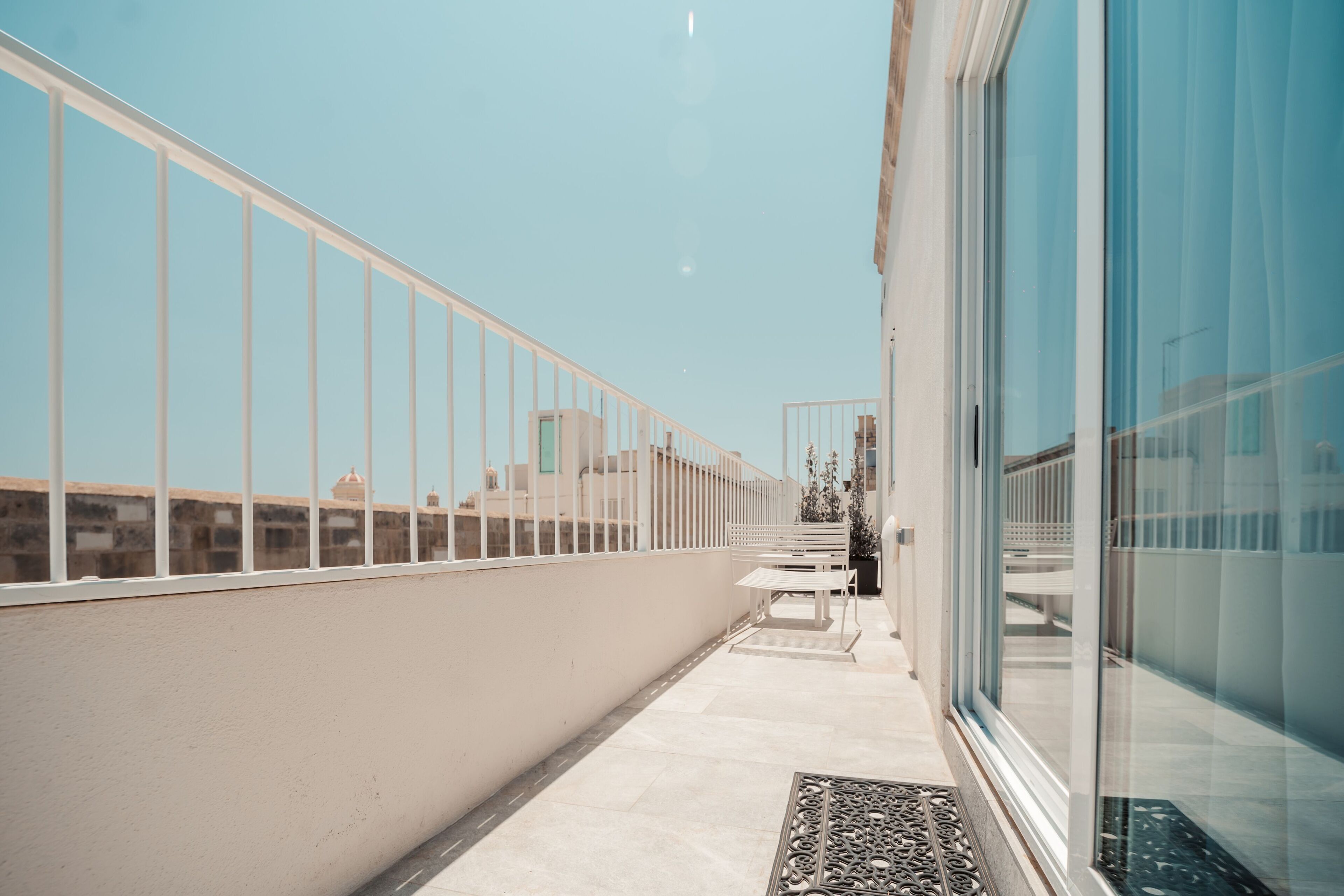 deluxe double or twin room with terrace | terrace/patio