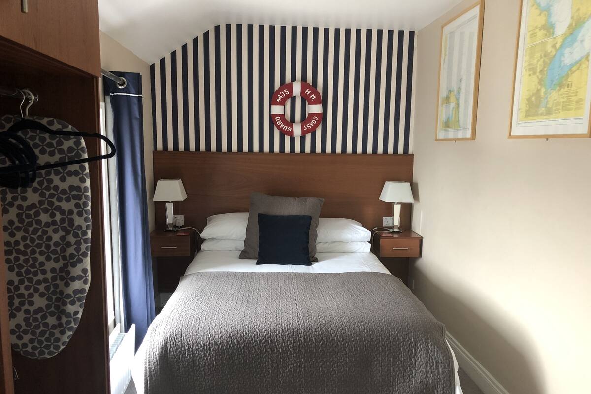 Standard-Doppelzimmer, mit Bad, eingeschränkter Meerblick (McArthur)