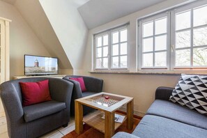 TV - Apartment upper floor center (ID 184) (Sankt Peter-Ording)