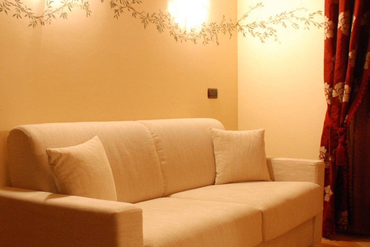 Minibar, cots/infant beds, rollaway beds, free WiFi