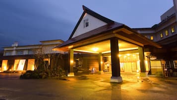 Front of property - evening/night